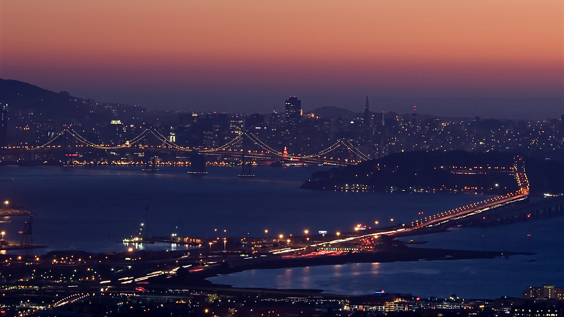 东亚杯中国足球迎战 球员拼搏赢得赞誉,东亚杯国足成绩